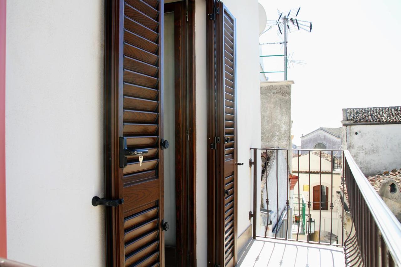 Rooms Dimora Arco - Affitti Brevi Italia Monte SantʼAngelo Buitenkant foto