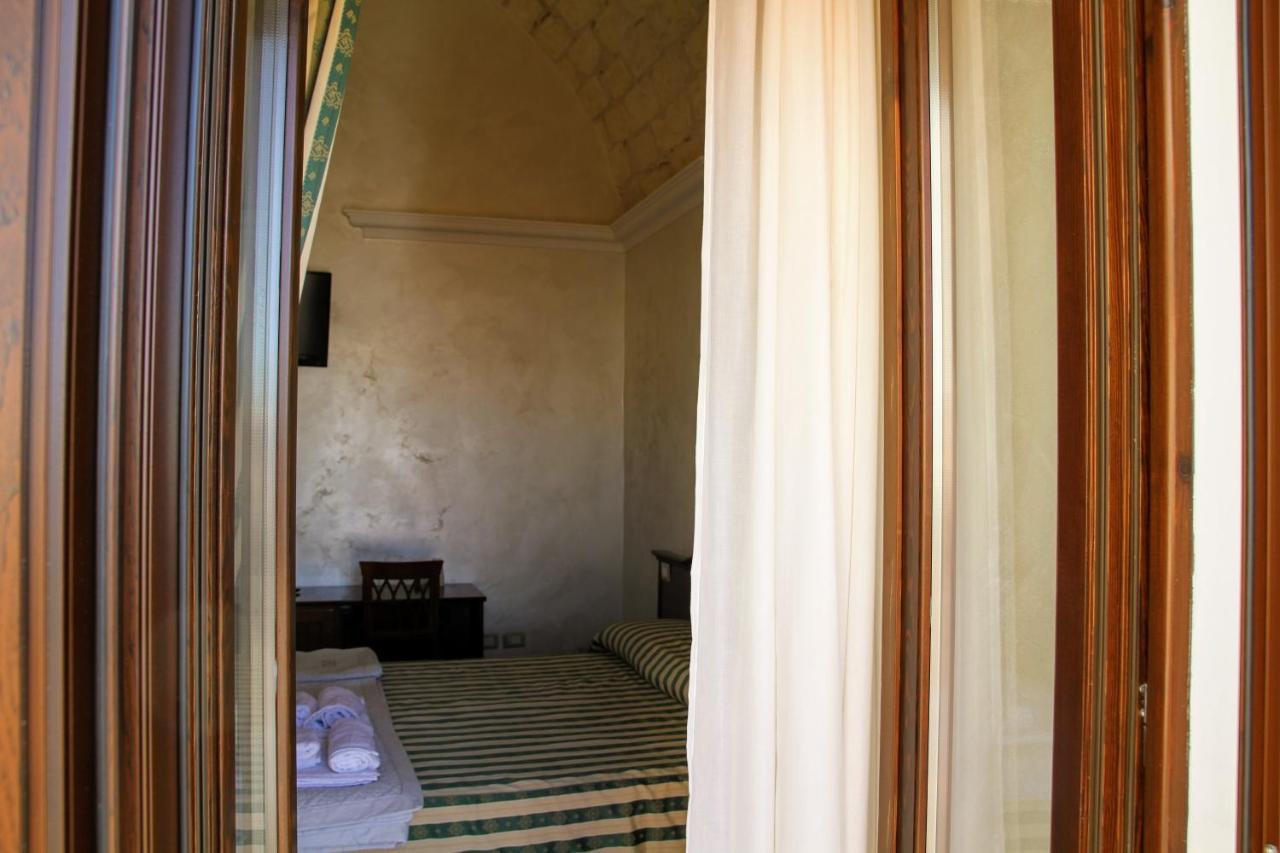 Rooms Dimora Arco - Affitti Brevi Italia Monte SantʼAngelo Buitenkant foto