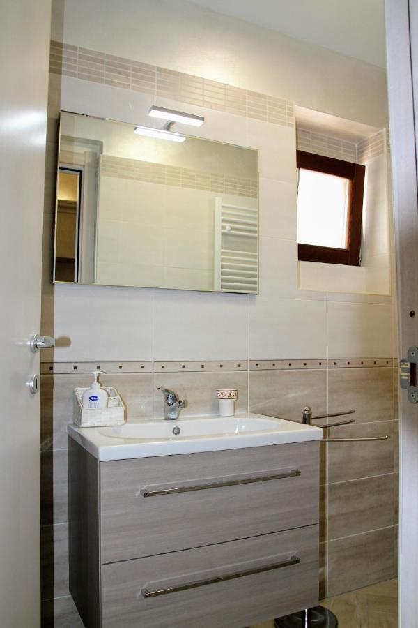 Rooms Dimora Arco - Affitti Brevi Italia Monte SantʼAngelo Buitenkant foto